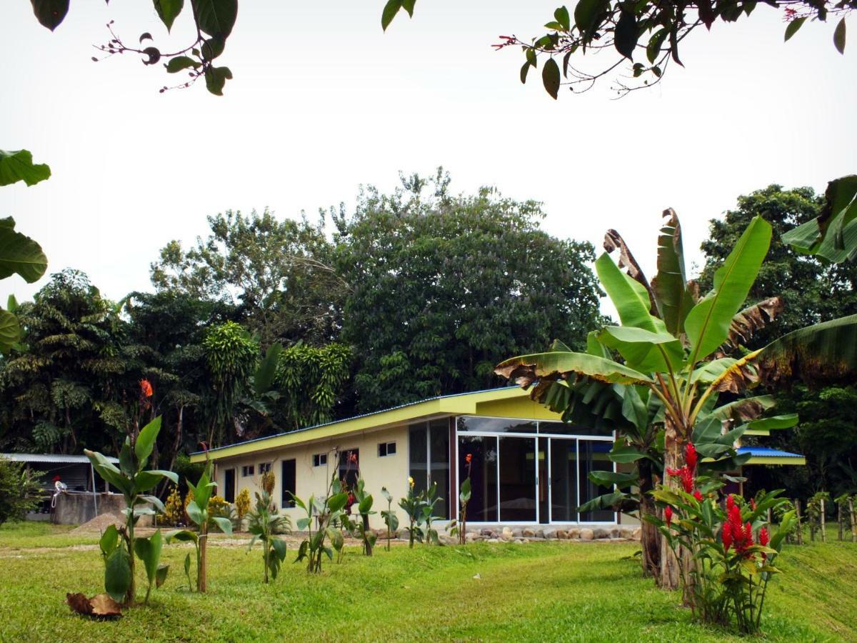 Hotel Colores Del Arenal La Fortuna Exterior photo